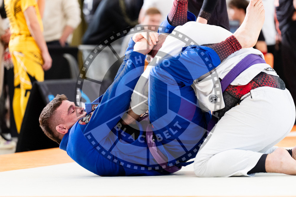 20251122PBB10963 | Athletes compete during the Grappling Industries Berlin Jiu-Jitsu and Grappling Championship, on November 22, 2025 in Berlin, Germany. © photoblackbelt