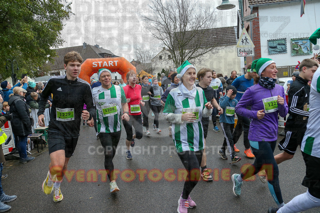 251130_1025_EX1_4949 | Sportfotografie im Rhein-Sieg Kreis, Köln, Bonn, NRW, Rheinland Pfalz, Hessen, etc. Unser Tätigkeitsfeld umfasst den Laufsport vom Volkslauf über den Marathon, Duathlon, Triathon bis zum Ultralauf wie Kölnpfad Ultra oder Schindertrail.