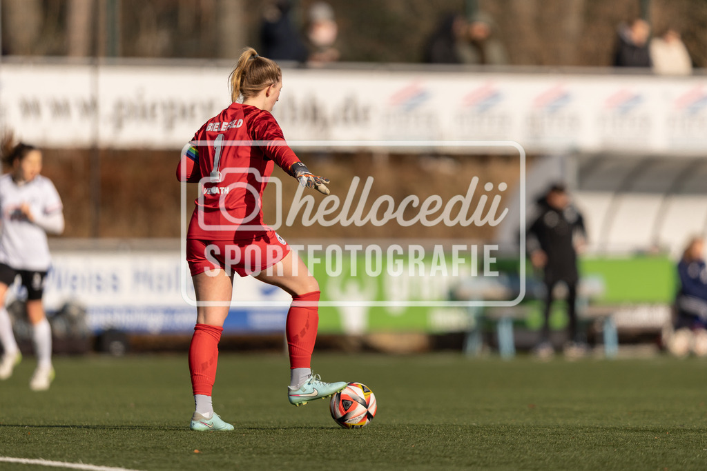 Fußball I Frauen I Saison 2025-2026 I Testspiel I BW Hollage - DSC Arminia Bielefeld I 15.02.2026-048 | Lisa Venrath (1, DSC Arminia Bielefeld) - Realisiert mit Pictrs.com