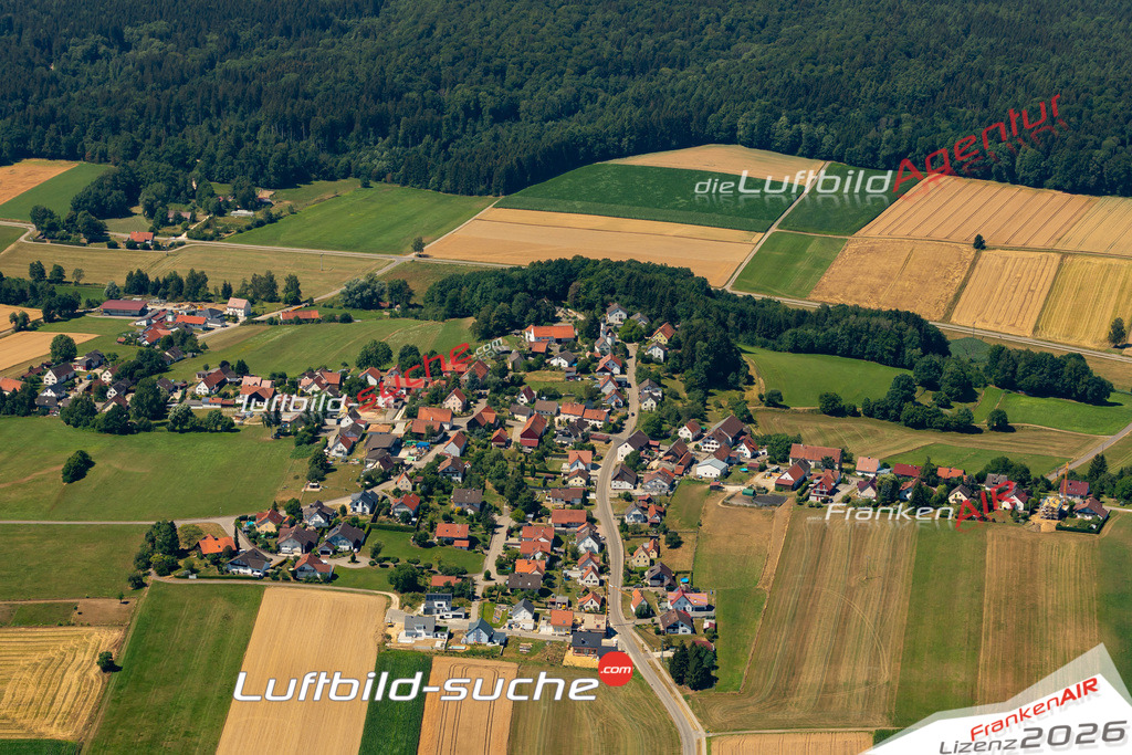 Die Luftaufnahme Hohenraunau - Krumbach wurde 2022 vom Flugzeug aus (keine Drohne) erstellt. Hohe Auflösung -für große Poster und Wandbilder geeignet - Garantiert!