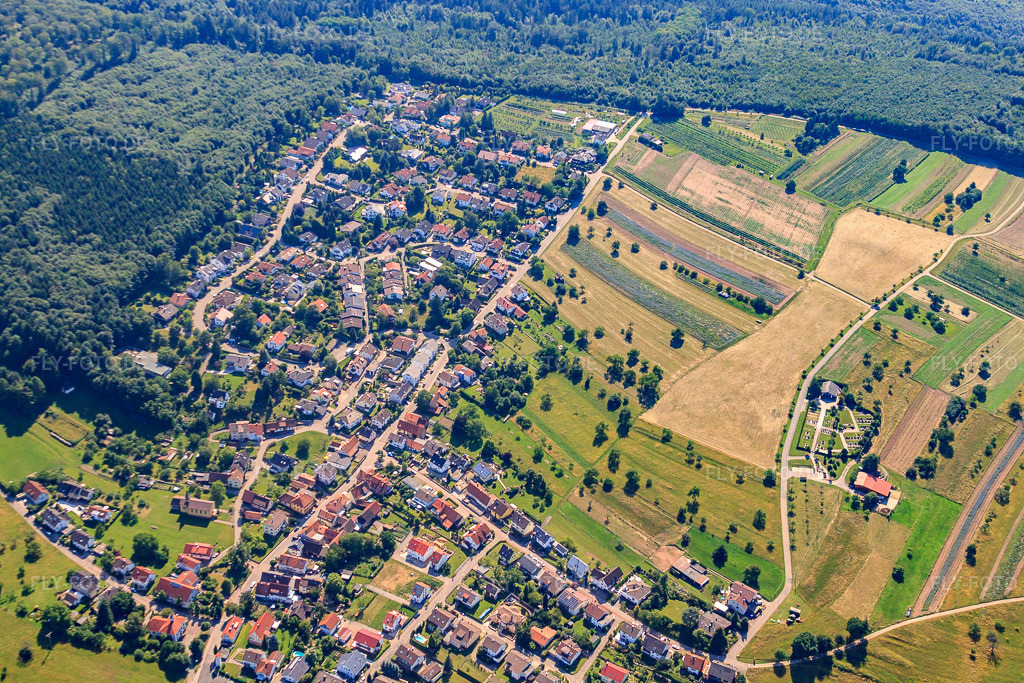 Luftbild: Schönblick im Ortsteil Schluttenbach in Ettlingen im Bundesland Baden-Württemberg in Deutschland. Foto: IMG_42330.jpg vom 27.06.2011 durch Werner Riehm/FLY-FOTO.deAuflösung des Originals: 4752 x 3168 px