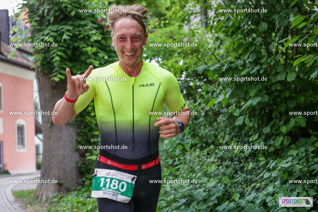KSZ_4032 | Stadttriathlon Erding 2025. #yourpictrs #sportshot_your_pictrs @Sportshotphotography #stadttriathlonerding Copyright: www.sportshot.de