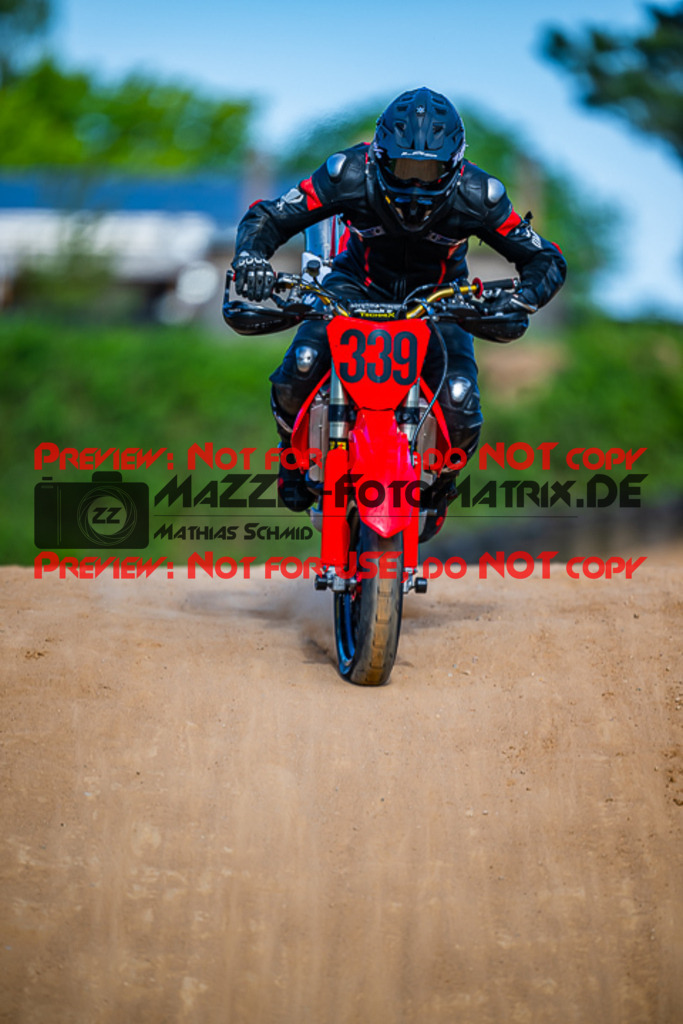 MaZZes_FotoMatrix_220528_5537 | Fotograf Mathias Schmid
Sportfotograf,
Eventfotograf,
Hochzeitsfotograf,
Portraitfotograf