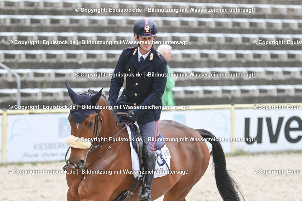 20230514_CCI4_Springen_0139 | equistock