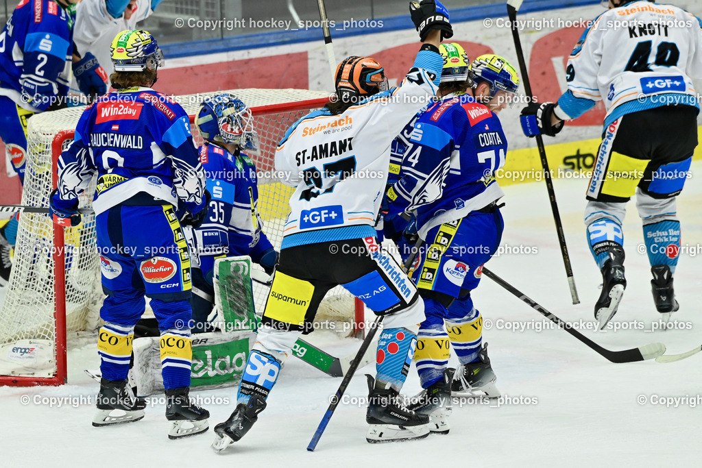 EC IDM Wärmepumpen VSV vs. STEINBACH BLACK WINGS LINZ  | Jubel Black Wings Linz, #9 RAUCHENWALD Alexander EC VSV, #35 Cannata Joe EC VSV, #27 St-Amant Shawn BLACK WINGS LINZ, #95 Katic Mark EC VSV, #74 COATTA Max EC VSV, EC IDM Wärmepumpen VSV vs. STEINBACH BLACK WINGS LINZ , EC IDM Wärmepumpen VSV vs. STEINBACH BLACK WINGS LINZ  am 28.01.2025 in Villach (Stadthalle Villach), Austria, (Photo by Bernd Stefan)