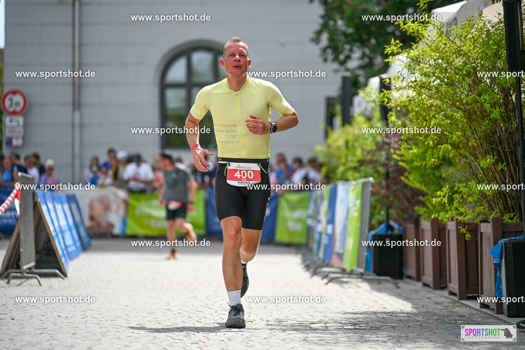 SZI_8897 | Stadttriathlon Erding 2025. #yourpictrs #sportshot_your_pictrs @Sportshotphotography #stadttriathlonerding Copyright: www.sportshot.de
