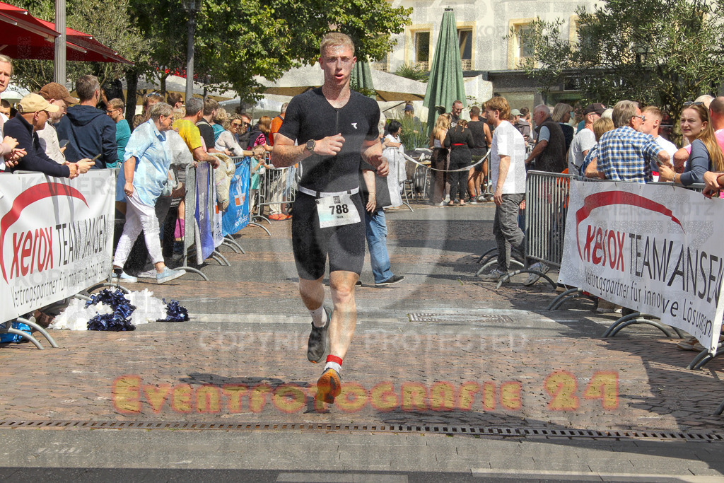 250824_1459_EV4_2455 | Sportfotografie im Rhein-Sieg Kreis, Köln, Bonn, NRW, Rheinland Pfalz, Hessen, etc. Unser Tätigkeitsfeld umfasst den Laufsport vom Volkslauf über den Marathon, Duathlon, Triathon bis zum Ultralauf wie Kölnpfad Ultra oder Schindertrail.