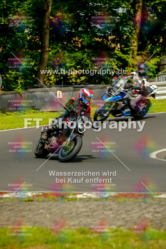 VBK-4477 | Hier findet Ihr Bilder von Touristenfahrten auf der Nürburgring Nordschleife oder von anderen Veranstaltungen die ich besucht habe. Viel Spass beim Durch Schauen 