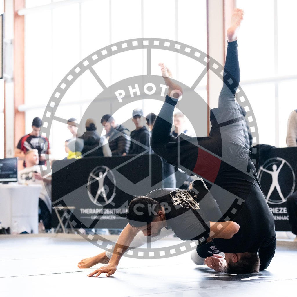 20251129PBB6613 | Fighters compete during the luta livre competition ILLCS XI winter edition on November 29, 2025 in Hannover, Germany.