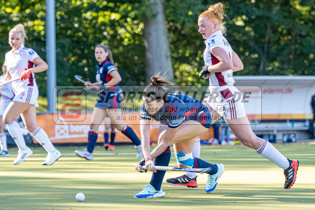 SFE_20221009_0017 | 1. Bundesliga Hockey Damen Rot-Weiss Köln - Düsseldorfer HC am 09.10.2022 in Köln (KTHC Stadion Rot-Weiss Köln Tennis and Hockey Club), Photo: Stephan Fehrmann 2022 (Sports-Gallery),Agustina Albertarrio ( Düsseldorfer HC #9 )