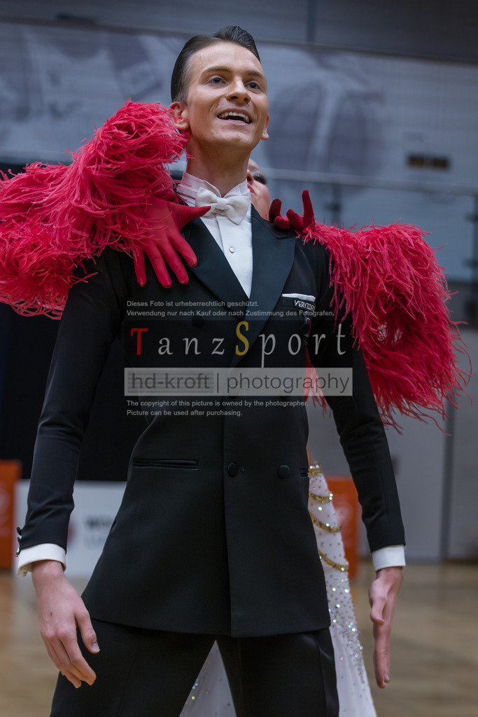 20260110_1BL_Std-Formationen_1051 | Tanzsportbilder, Standardtanz, Lateintanz, WDSF, DTV, LTVB, dancecomp, goc, hessen tanzt, blaues band der spree, walzer, tango, wiener walzer, slowfox, quickstepp, samba, rumba, cha-cha-cha, paso doble. jive, hd-kroft photography, turniertanzsport