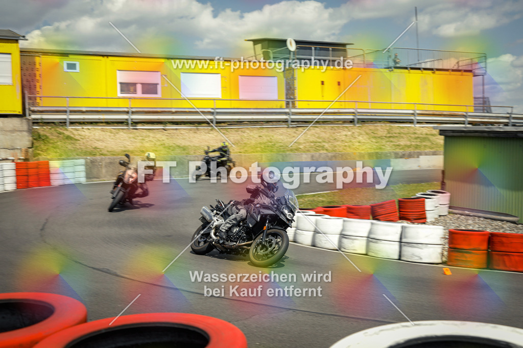 OBK_Mai_Volker_Adam-10883 | Hier findet Ihr Bilder von Touristenfahrten auf der Nürburgring Nordschleife oder von anderen Veranstaltungen die ich besucht habe. Viel Spass beim Durch Schauen 