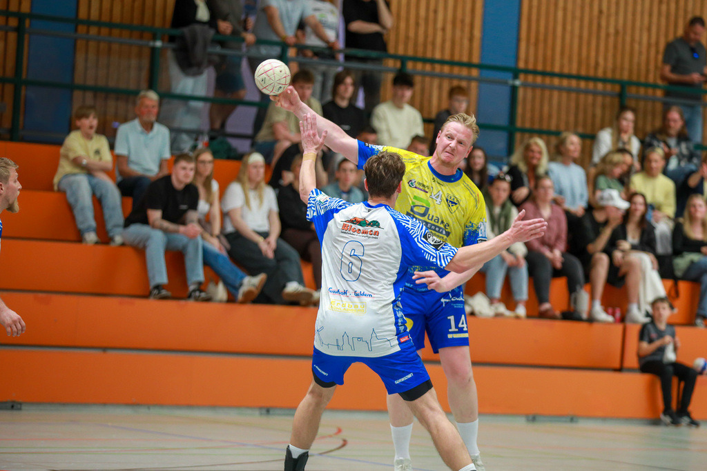 SVN_TVIssum_250426_030 | Bildergalerie von Sport-Ereignissen aber auch von weiteren spannenden Dingen - nicht nur vom Niederrhein. In Anlehnung an den bekannten Spruch von Hanns Dieter Hüsch heißt das Motto: "Niederrhein ist überall".  - Realisiert mit Pictrs.com