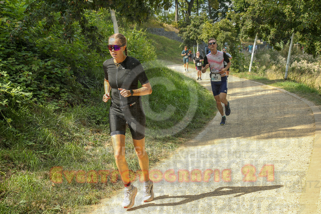 250824_1456_EX1_8132 | Sportfotografie im Rhein-Sieg Kreis, Köln, Bonn, NRW, Rheinland Pfalz, Hessen, etc. Unser Tätigkeitsfeld umfasst den Laufsport vom Volkslauf über den Marathon, Duathlon, Triathon bis zum Ultralauf wie Kölnpfad Ultra oder Schindertrail.