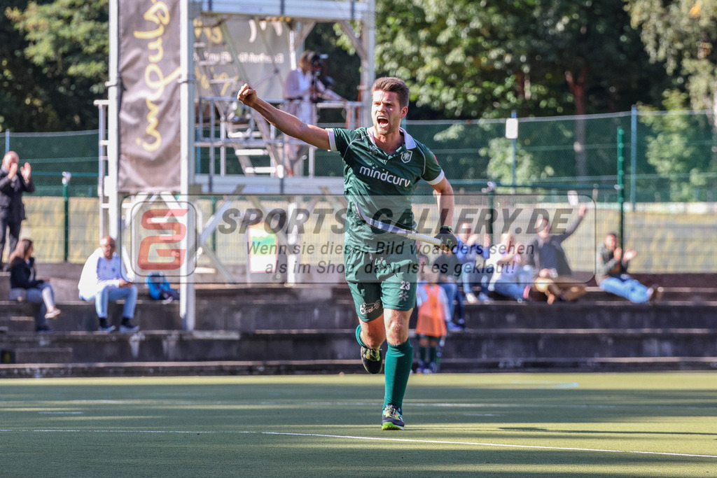 MJ_2022-09-25_HTCU-Alster-42 | Max Godau (Uhlenhorst Mülheim #23), Uhlenhorst Mülheim - Club a. d. Alster am 25.9.2022 im Waldstadion, Mülheim a. d. Ruhr