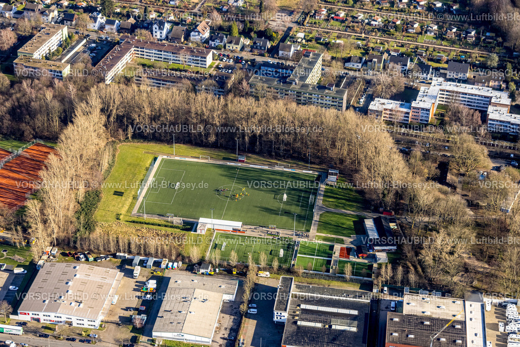 Dortmund240100806 | Luftbild, Trainingsspiel Fußballplatz Dortmunder Löwen - Brackel 61 e.V. Fußballverein, Brackel, Dortmund, Ruhrgebiet, Nordrhein-Westfalen, Deutschland
