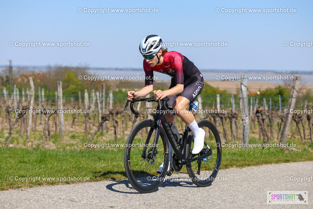 Neusiedlersee Radmarathon 2026 | @sportshot_your_pictrs #yourpictures#roadtowm2029 #nrm #neusiedlerseeradmarathon #neusiedlersee #neusiedlerseetourismus #burgenland #mörbisch #nrm26 #burgenlandtourismus #voglundco #poweredbyburgenlandtourismus #radsport #rad #marathon #ucigranfondo #visitburgenland #ucigranfondoworldseries