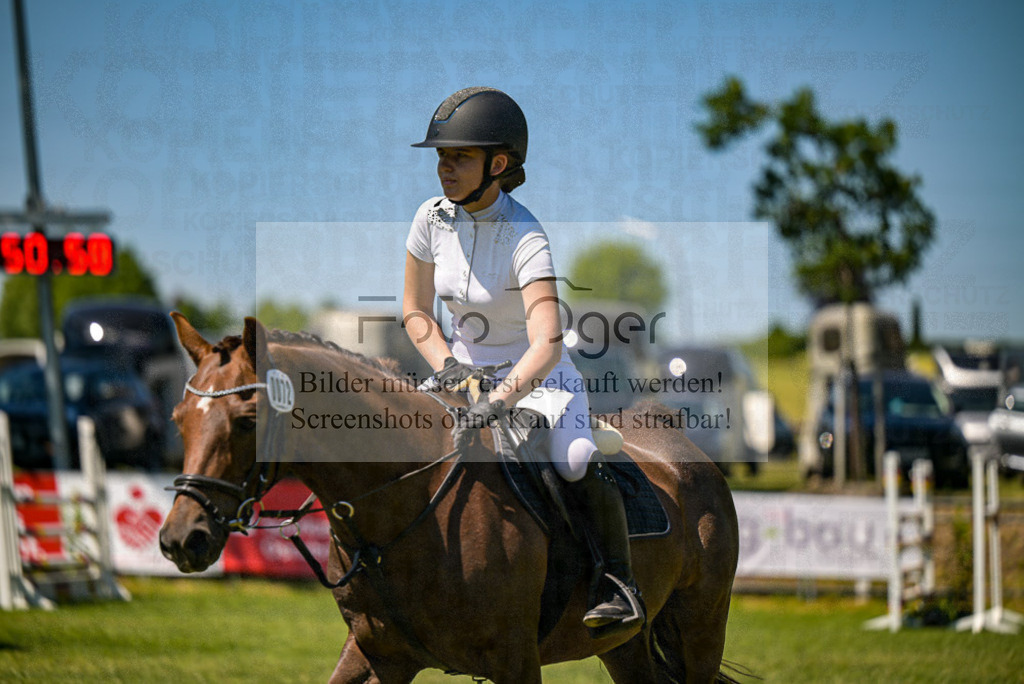 Reitturnier Voxtrup | Entdecke hochwertige Reitturnierfotos von Foto Oger. Professionell, emotional und authentisch – jetzt Lieblingsmomente im Shop bestellen.Deutschlandweite Turnierfotografie. - Realisiert mit Pictrs.com