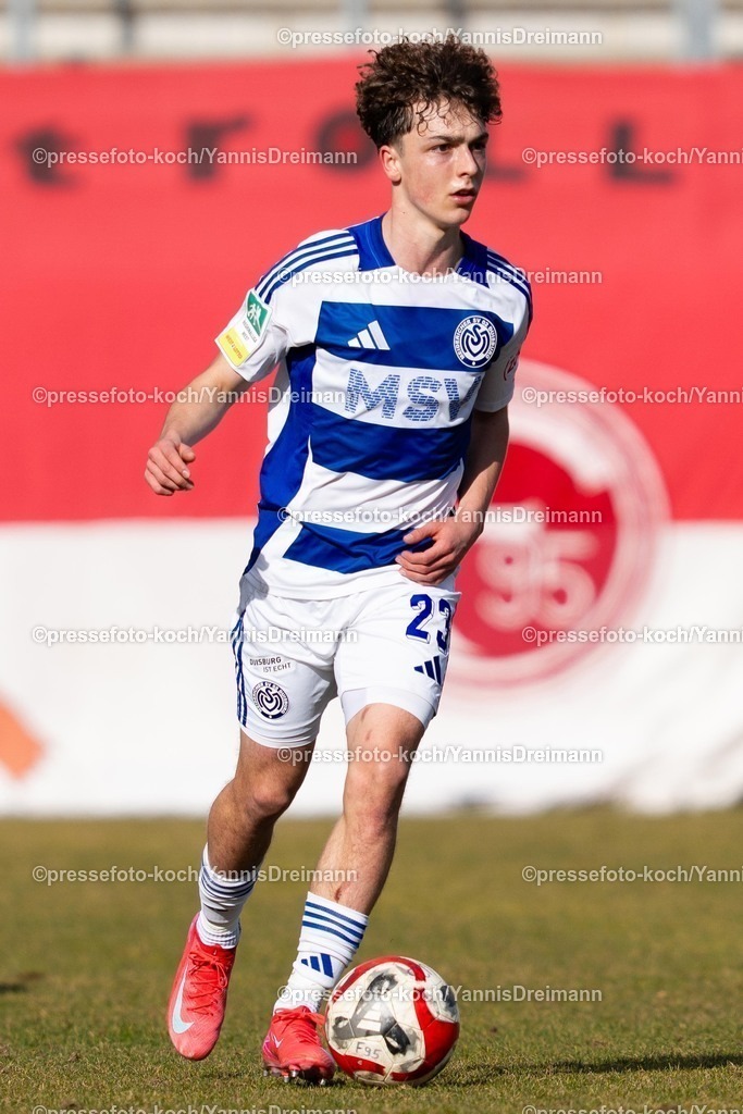xYDR23022502023 | 23.02.2025, xydrx, Fußball, Fortuna Düsseldorf II (U23) - MSV Duisburg, Regionalliga West, Paul-Janes-Stadion: Jan-Simon Symalla (MSV #23)