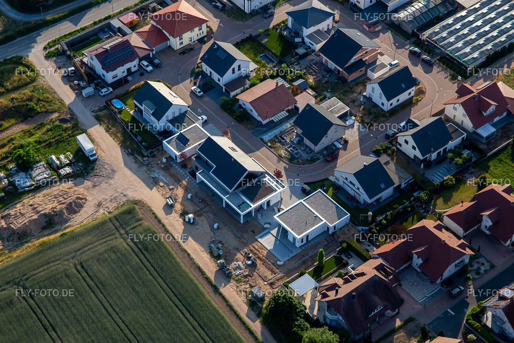 Sonnenweg | Luftbild: Sonnenweg in Kuhardt im Bundesland Rheinland-Pfalz in Deutschland. Foto: IMG_136191.jpg vom 07.06.2023 durch ©2025 Werner Riehm fly-foto.de/copyright - Realisiert mit Pictrs.com