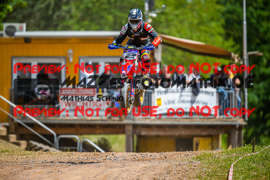 MaZZes_FotoMatrix_220529_8045 | Fotograf Mathias Schmid
Sportfotograf,
Eventfotograf,
Hochzeitsfotograf,
Portraitfotograf