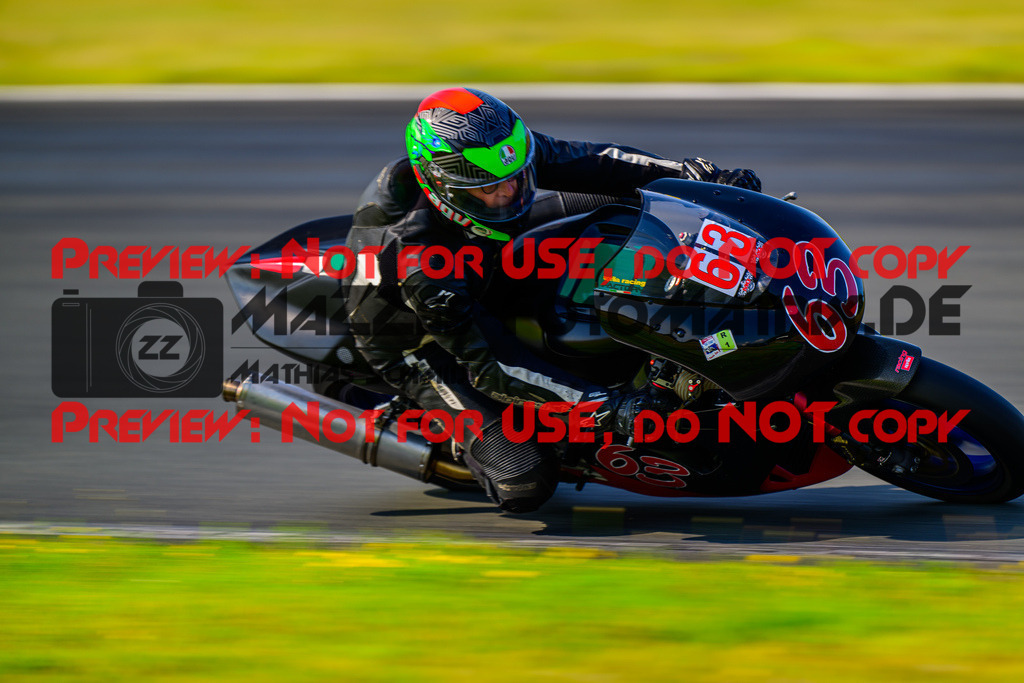 MaZZes_FotoMatrix_240725_6007705_7011 | ROT