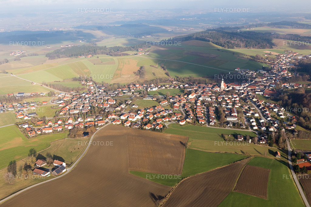Luftbild: Markt Kößlarn im Ortsteil Danglöd in Kößlarn im Bundesland Bayern in Deutschland. Foto: IMG_096126.jpg vom 29.12.2016 durch Werner Riehm/FLY-FOTO.de