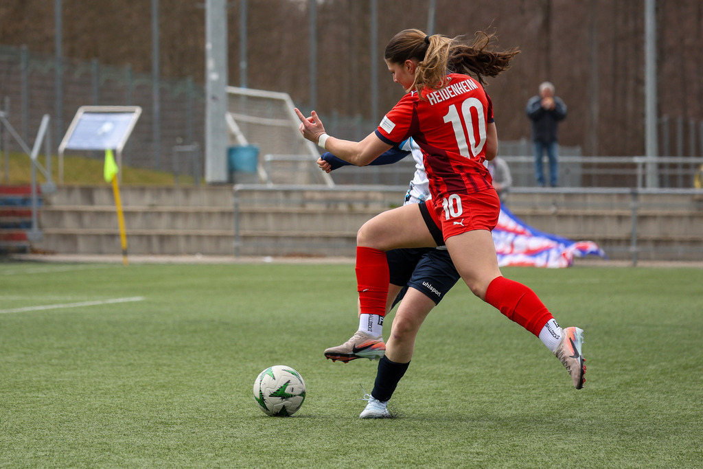 20260329-FCH-WaldebeneStuttgart_012 | 1.FC Heidenheim 1846 vs. FSV Waldebene Stuttgart, Fußball, Frauen, Oberliga, 2025/2026, 15. Spieltag, 29.03.2026 in Heidenheim, Kunstrasen b. Voith-Arena West(Foto: Michael Bulling) - Realisiert mit Pictrs.com