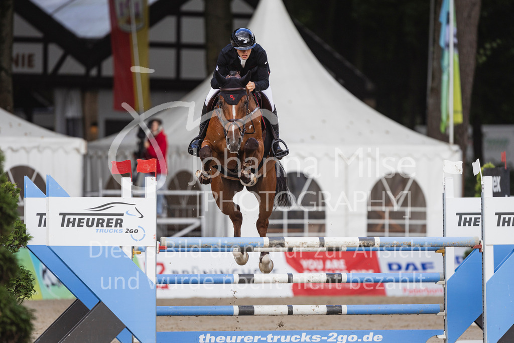 240912_OWLCh_SprPf-M-136 | Deine schönsten Turniermomente als professionelle Fotos! Entdecke hochwertige Pferdesport-Fotografie im Online-Shop. Jetzt Fotos finden & bestellen!