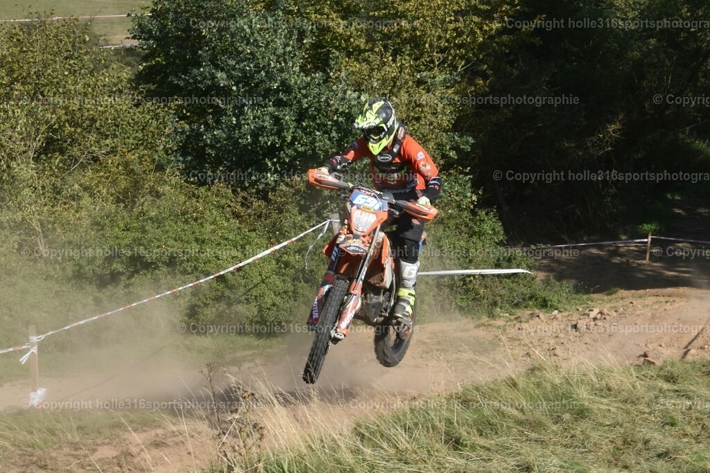 DSC_0304 | Sportfotografie , Motorsport, Motoross, Reitsport, Mointainbike, Enduro,
Landschaft , Outdoor, Eventfotografie, Landschaft, Bilder online bestellen - Realisiert mit Pictrs.com