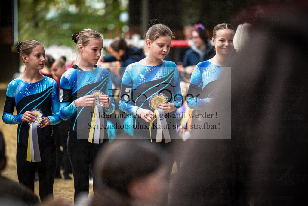 DOS_0370 | Entdecke hochwertige Reitturnierfotos von Foto Oger. Professionell, emotional und authentisch – jetzt Lieblingsmomente im Shop bestellen.Deutschlandweite Turnierfotografie. - Realisiert mit Pictrs.com