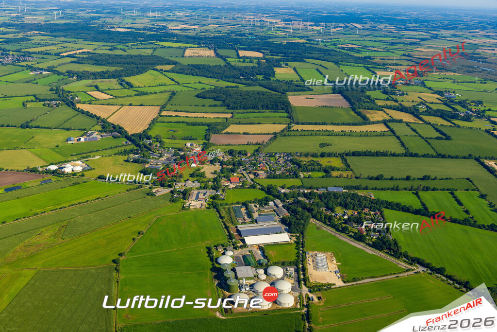 Übersichts Bild Osterby - Die Luftaufnahme wurde 2025 vom UL-Flugzeug heraus erstellt ( keine Drohnenaufnahme ) - Hochauflösende Luftaufnahme - für Wandbilder und großformatige Ausdrucke geeignet. Das besondere Geschenk!Hier alle&nbsp;Infos zur Lizenzierung der LuftaufnahmeWir fliegen auch dieses Jahr wieder in Ihre Region um Luftbilder zu erstellen.- Luftbild anfragen