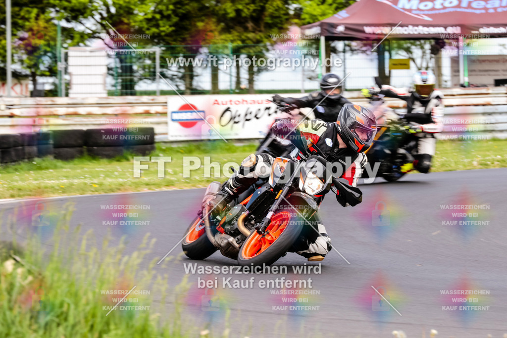 MotoTeamVBK-20788 | Hier findet Ihr Bilder von Touristenfahrten auf der Nürburgring Nordschleife oder von anderen Veranstaltungen die ich besucht habe. Viel Spass beim Durch Schauen 