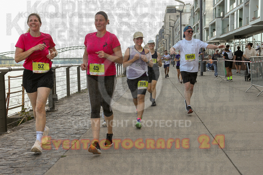 250920_1455_EX1_8229 | Sportfotografie im Rhein-Sieg Kreis, Köln, Bonn, NRW, Rheinland Pfalz, Hessen, etc. Unser Tätigkeitsfeld umfasst den Laufsport vom Volkslauf über den Marathon, Duathlon, Triathon bis zum Ultralauf wie Kölnpfad Ultra oder Schindertrail.