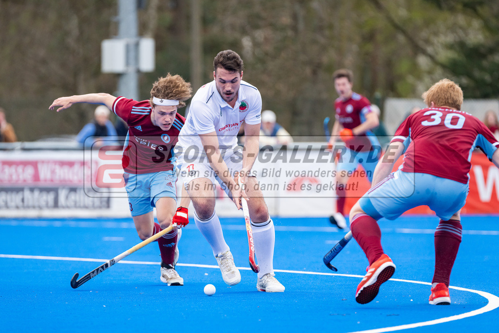 HK_20230415_106876 | 1. Bundesliga Herren Crefelder HTC - UHC Hamburg am 14.4.2023 Crefelder HTC, Krefeld , Masi Pfandt ( Crefelder HTC #77 ) , Strutthoff Michel ( UHC Hamburg #3 )