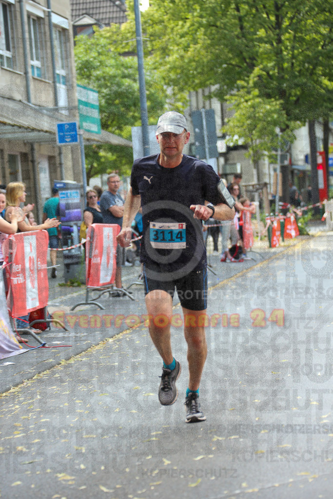 220625_1633_EX1_4679 | Sportfotografie im Rhein-Sieg Kreis, Köln, Bonn, NRW, Rheinland Pfalz, Hessen, etc. Unser Tätigkeitsfeld umfasst den Laufsport vom Volkslauf über den Marathon, Duathlon, Triathon bis zum Ultralauf wie Kölnpfad Ultra oder Schindertrail.