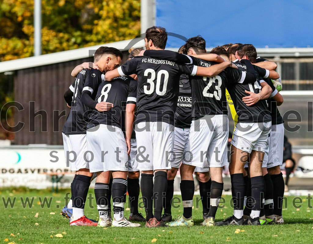 2023-11-05_005_FC_Herzogstadt_gegen_TuS_Oberding | Erding, Deutschland, 05.11.2023:
Fußball, Kreisklasse 2023 / 2024, 14. Spieltag, FC Herzogstadt gegen TuS Oberding, Endergebnis: 4:5

Foto: Christian Riedel / fotografie-riedel.net