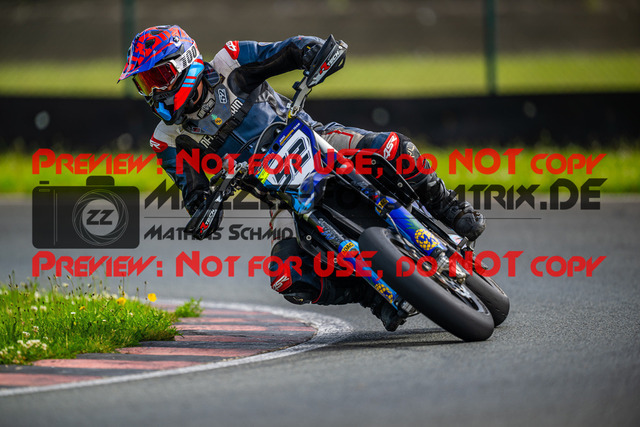 MaZZes_FotoMatrix_240621_6007705_8478 | GELB