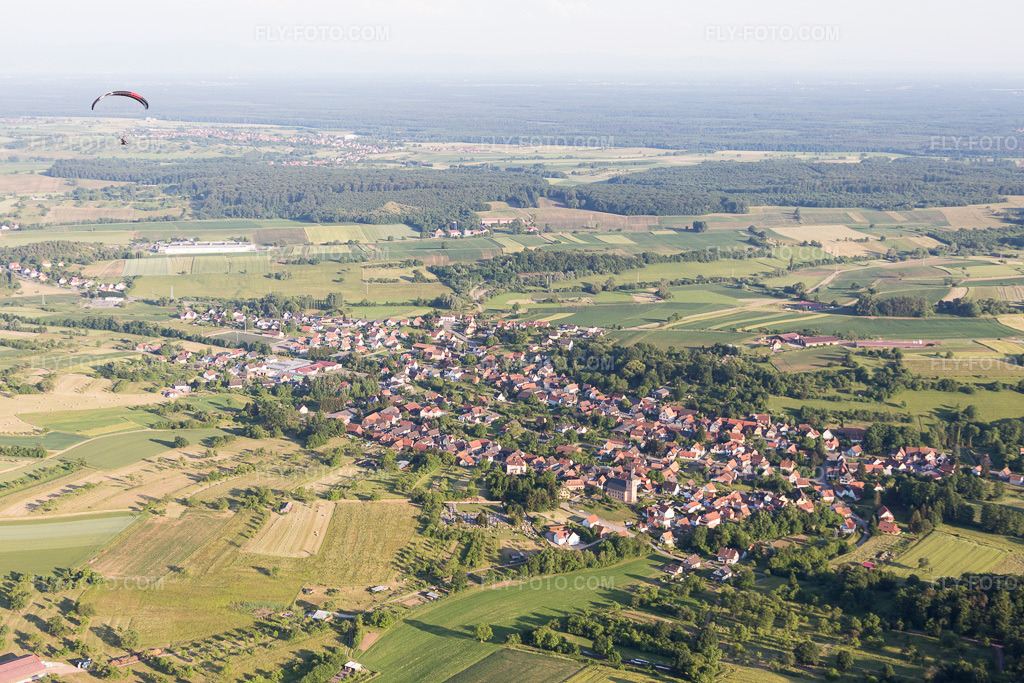 Aerial view: Agricultural fields and arable land in Preuschdorf in the state Bas-Rhin, France.Photo: IMG_080231.jpg taken on 06/05/2015 by Werner Riehm/FLY-FOTO.comResolution of the original: 5472 x 3648 px