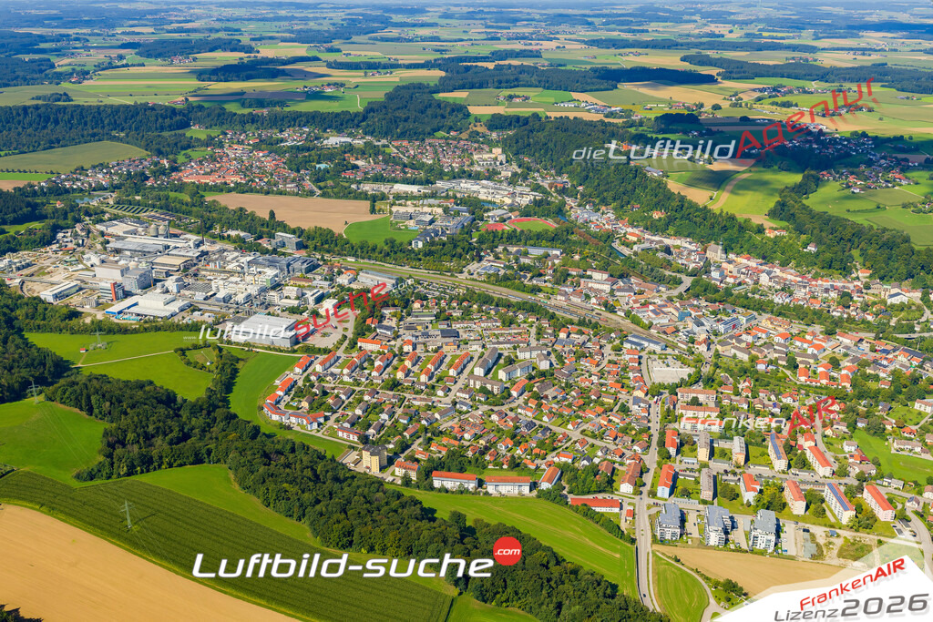 Luftaufnahme von  Trostberg - Die Luftaufnahme wurde 2025 vom UL-Flugzeug heraus erstellt ( keine Drohne ) - Hochauflösende Luftaufnahme - für professionelle Ausdrucke geeignet. Die Geschenkidee !Mit Lizenz und Bildrechte bestellbar