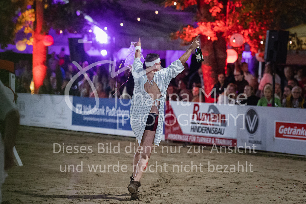 230827_Delbrueck_Kostuem-819 | Deine schönsten Turniermomente als professionelle Fotos! Entdecke hochwertige Pferdesport-Fotografie im Online-Shop. Jetzt Fotos finden & bestellen!