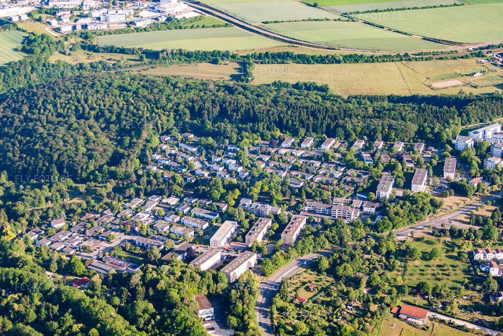 Luftbild: Eichenhang im Ortsteil Böfingen in Ulm im Bundesland Baden-Württemberg in Deutschland. Foto: IMG_67242.jpg vom 08.06.2014 durch Werner Riehm/FLY-FOTO.de