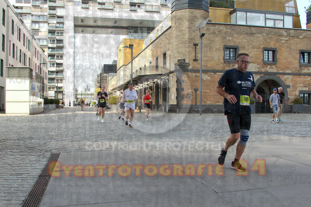 250920_1501_EV4_7883 | Sportfotografie im Rhein-Sieg Kreis, Köln, Bonn, NRW, Rheinland Pfalz, Hessen, etc. Unser Tätigkeitsfeld umfasst den Laufsport vom Volkslauf über den Marathon, Duathlon, Triathon bis zum Ultralauf wie Kölnpfad Ultra oder Schindertrail.