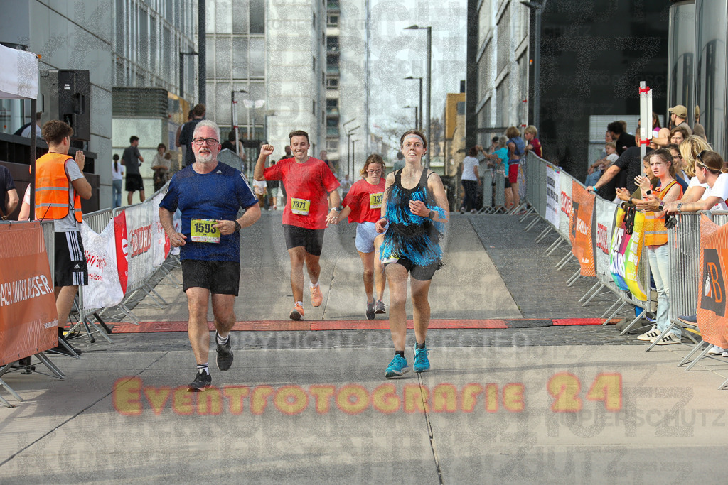 250920_1540_EX1_0414 | Sportfotografie im Rhein-Sieg Kreis, Köln, Bonn, NRW, Rheinland Pfalz, Hessen, etc. Unser Tätigkeitsfeld umfasst den Laufsport vom Volkslauf über den Marathon, Duathlon, Triathon bis zum Ultralauf wie Kölnpfad Ultra oder Schindertrail.