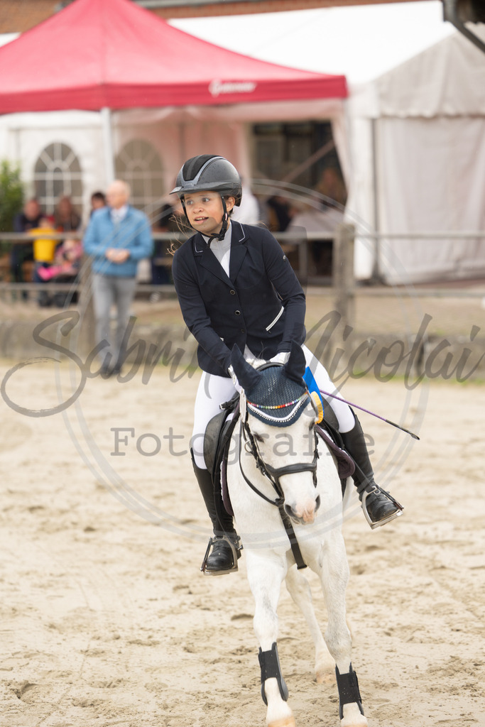 994A9127 | sabrinanicolaifotografie - Realisiert mit Pictrs.com