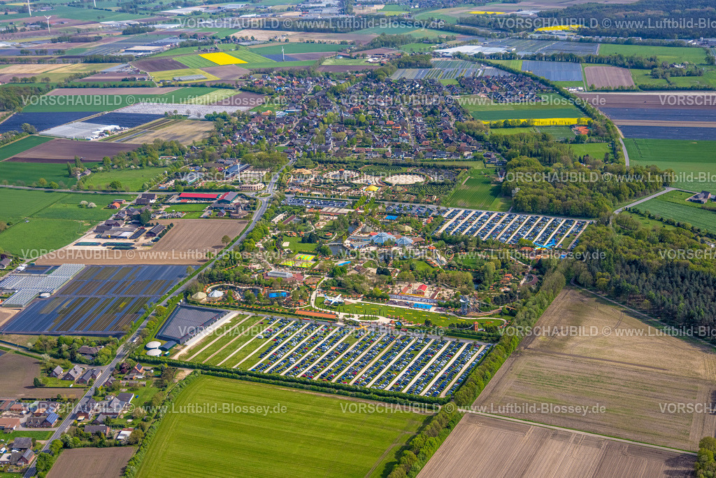 Kevelaer240402783SpielparadiesIrrland | Luftbild, Spielparadies Freizeitpark Irrland und Parkplätze, Alte Mühle Twisteden Ferienwohnungen, Twisteden, Kevelaer, Niederrhein, Nordrheon-Westfalen, Deutschland