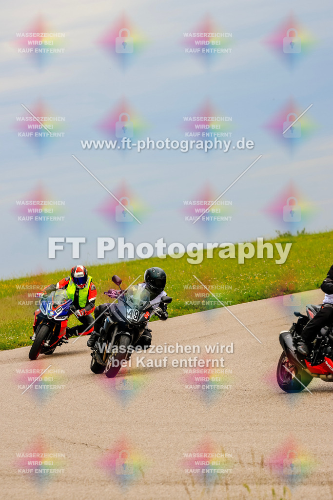 MotoTeam-2205 | Hier findet Ihr Bilder von Touristenfahrten auf der Nürburgring Nordschleife oder von anderen Veranstaltungen die ich besucht habe. Viel Spass beim Durch Schauen 