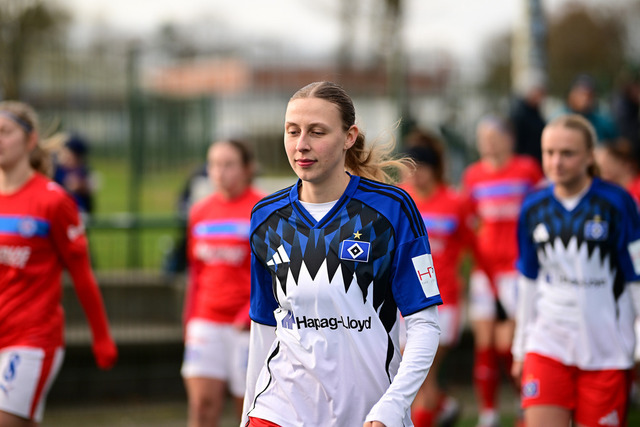 Fußball I Frauen I Saison 2025-2026 I Regionalliga Nord I 11. Spieltag I Hamburger SV U20 - Holstein Kiel I 28297 | Der Sportfotograf. - Realisiert mit Pictrs.com