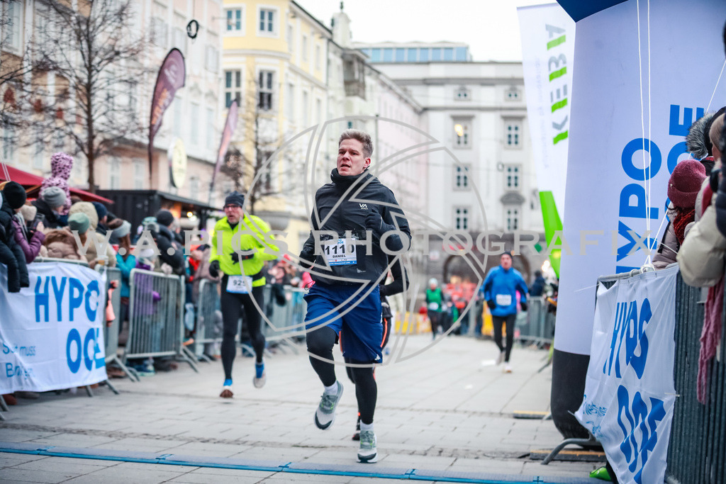 SILVESTERLAUF LINZ 25 | Linz, AUSTRIA, 31. Dezember 25, TRIRUN SILVESTERLAUF LINZ 25 , Image shows: 
Photo: WAPICS / BINDER Manuel