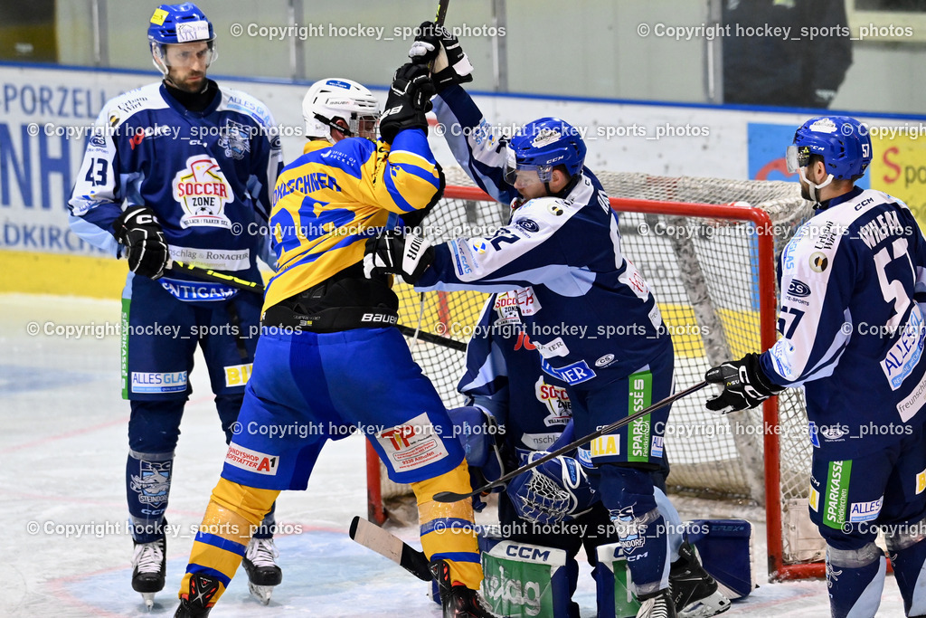 ESC SOCCERZONE STEINDORF vs. 1. EHC ALTHOFEN | #57 Wilfan Franz ESC Steindorf, #92 Ratz Patrick ESC Steindorf, #96 Kronlechner Christoph 1. EHC ALTHOFEN, #43 Oraze Martin ESC Steindorf, ESC SOCCERZONE STEINDORF vs. 1. EHC ALTHOFEN, ESC SOCCERZONE STEINDORF vs. 1. EHC ALTHOFEN am 28.02.2025 in Steindorf (Ossiachersee Halle), Austria, (Photo by Bernd Stefan)